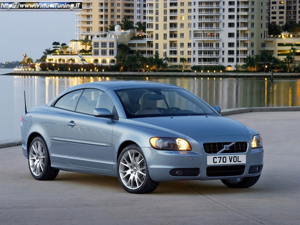 VOLVO C70