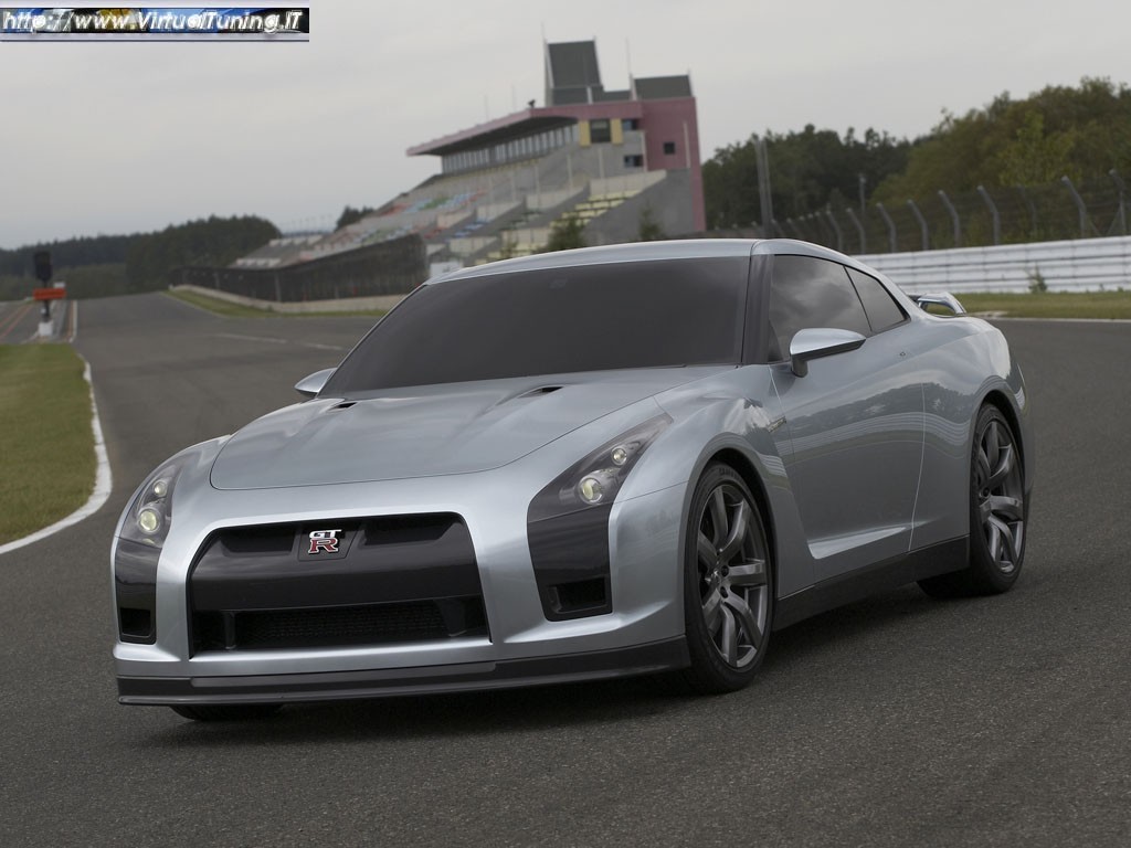 NISSAN Gt-r