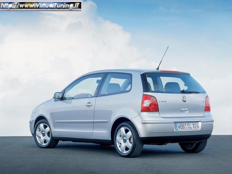 VOLKSWAGEN Polo