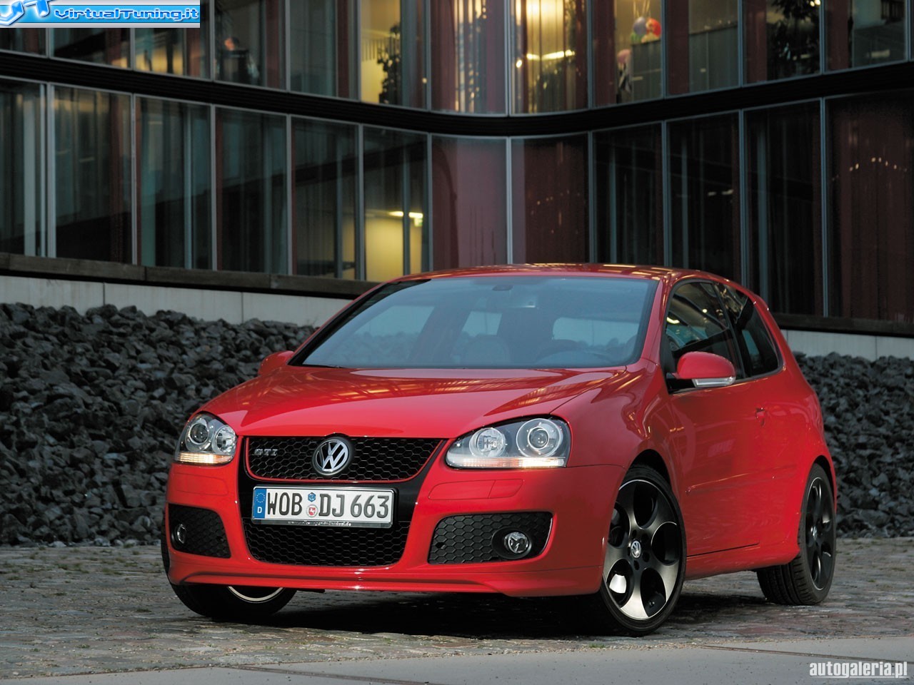 VOLKSWAGEN Golf GTI