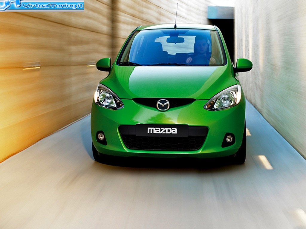 MAZDA 2