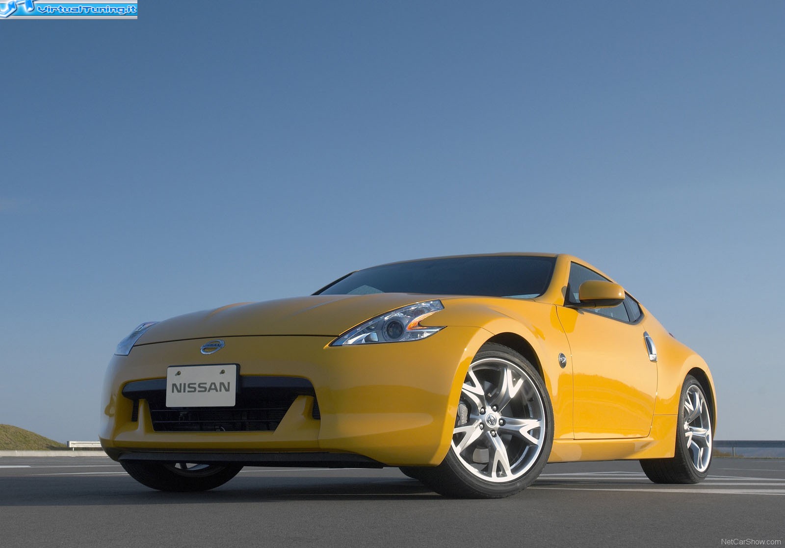 NISSAN 370Z