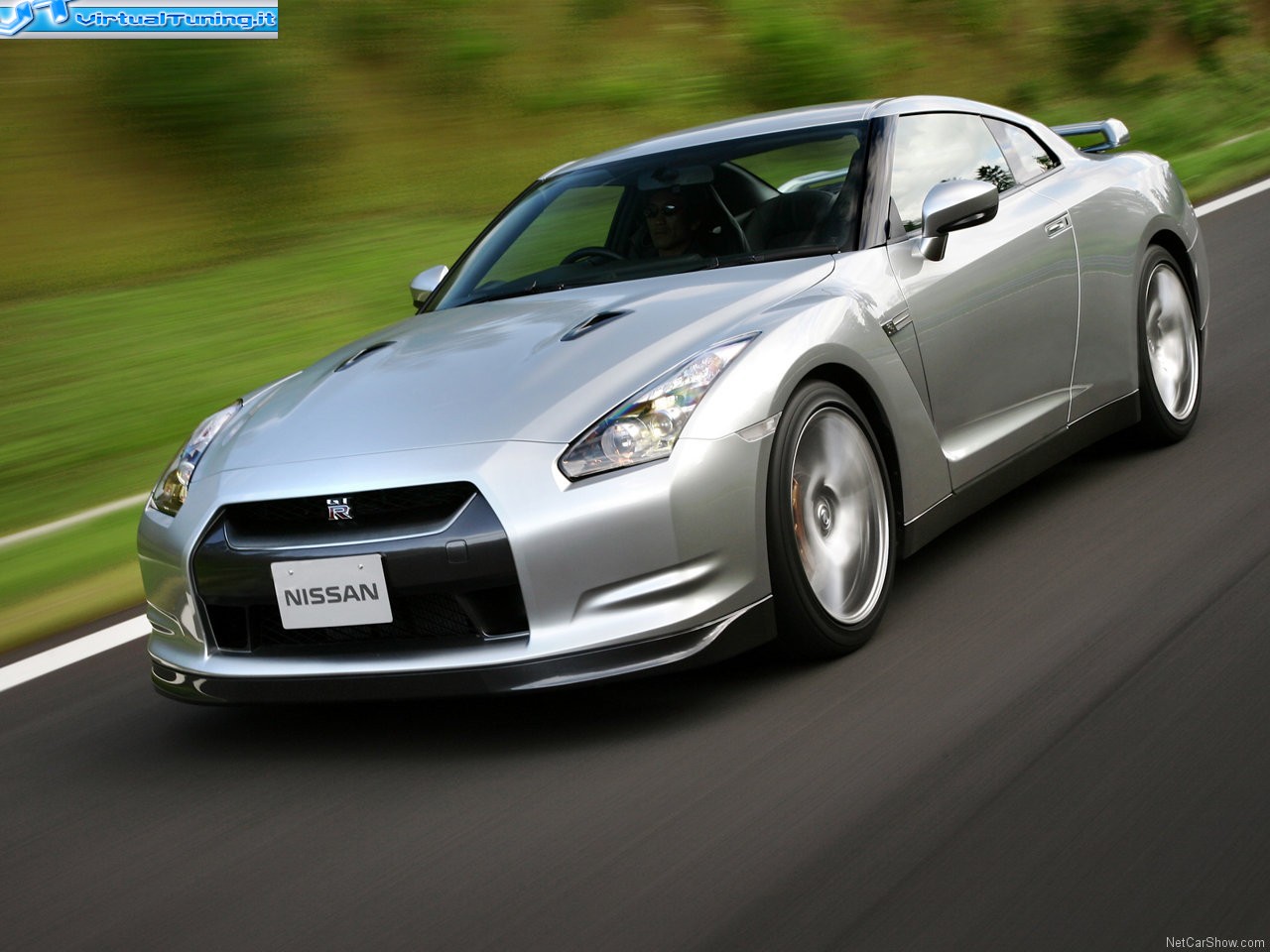 NISSAN GT-R 35