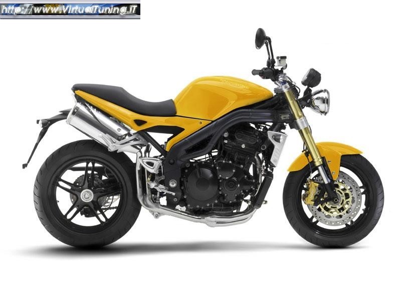 TRIUMPH Speed Triple