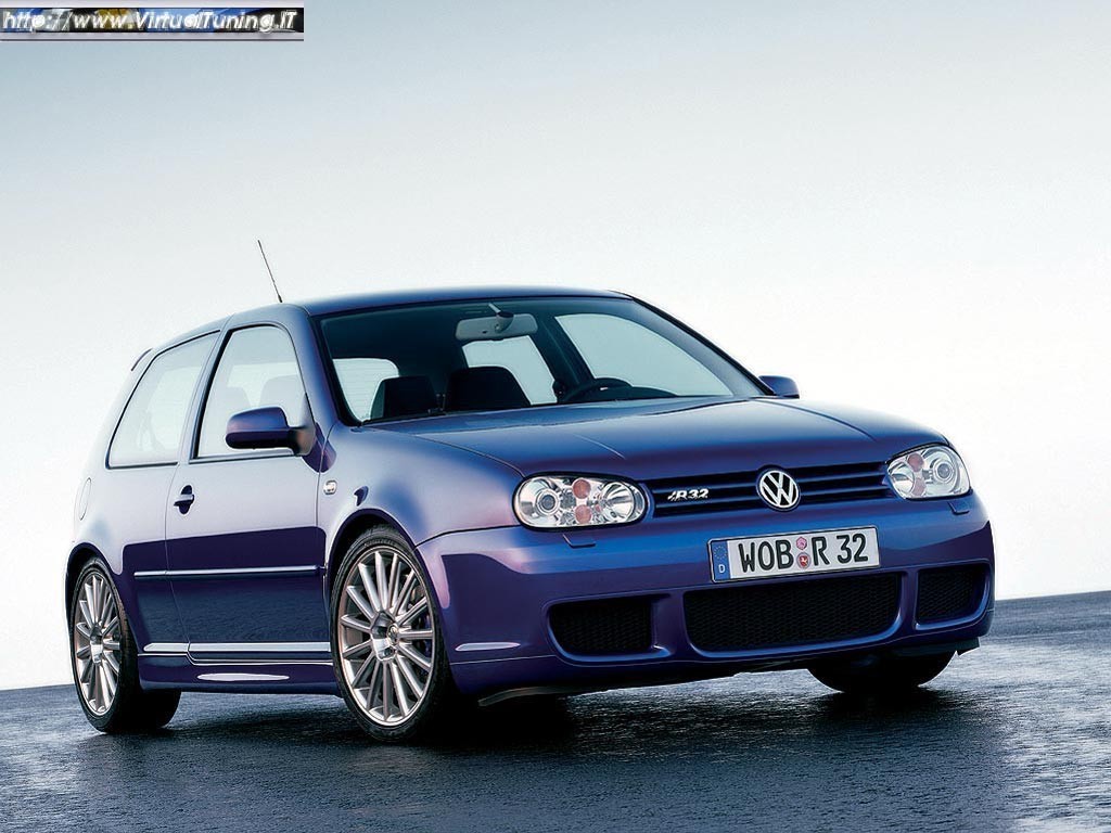 VOLKSWAGEN Golf R32