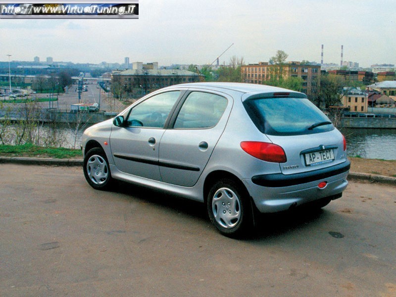 PEUGEOT 206