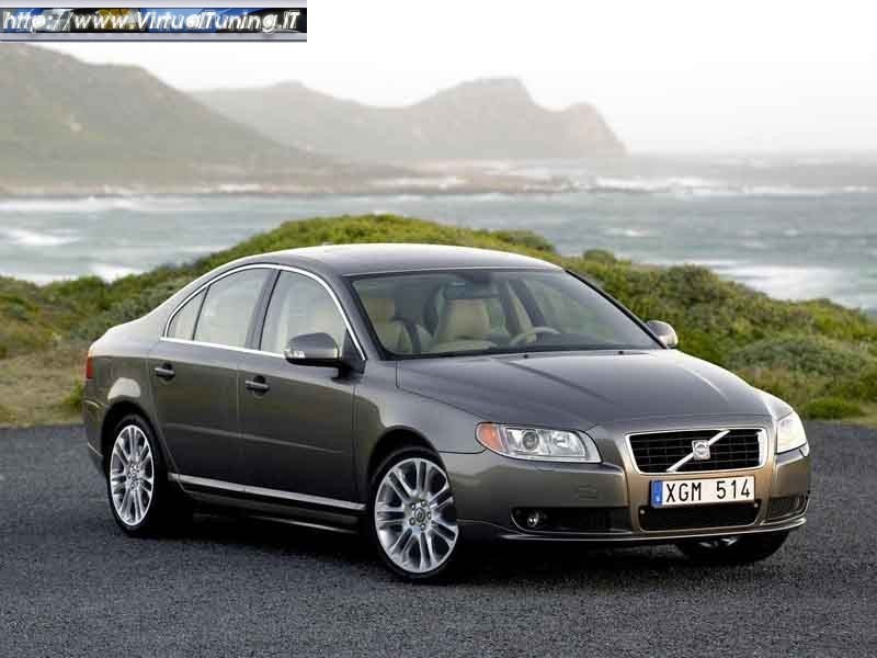 VOLVO c60