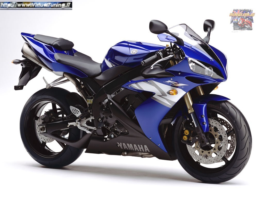 YAMAHA R1