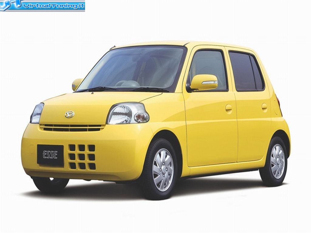 DAIHATSU Esse