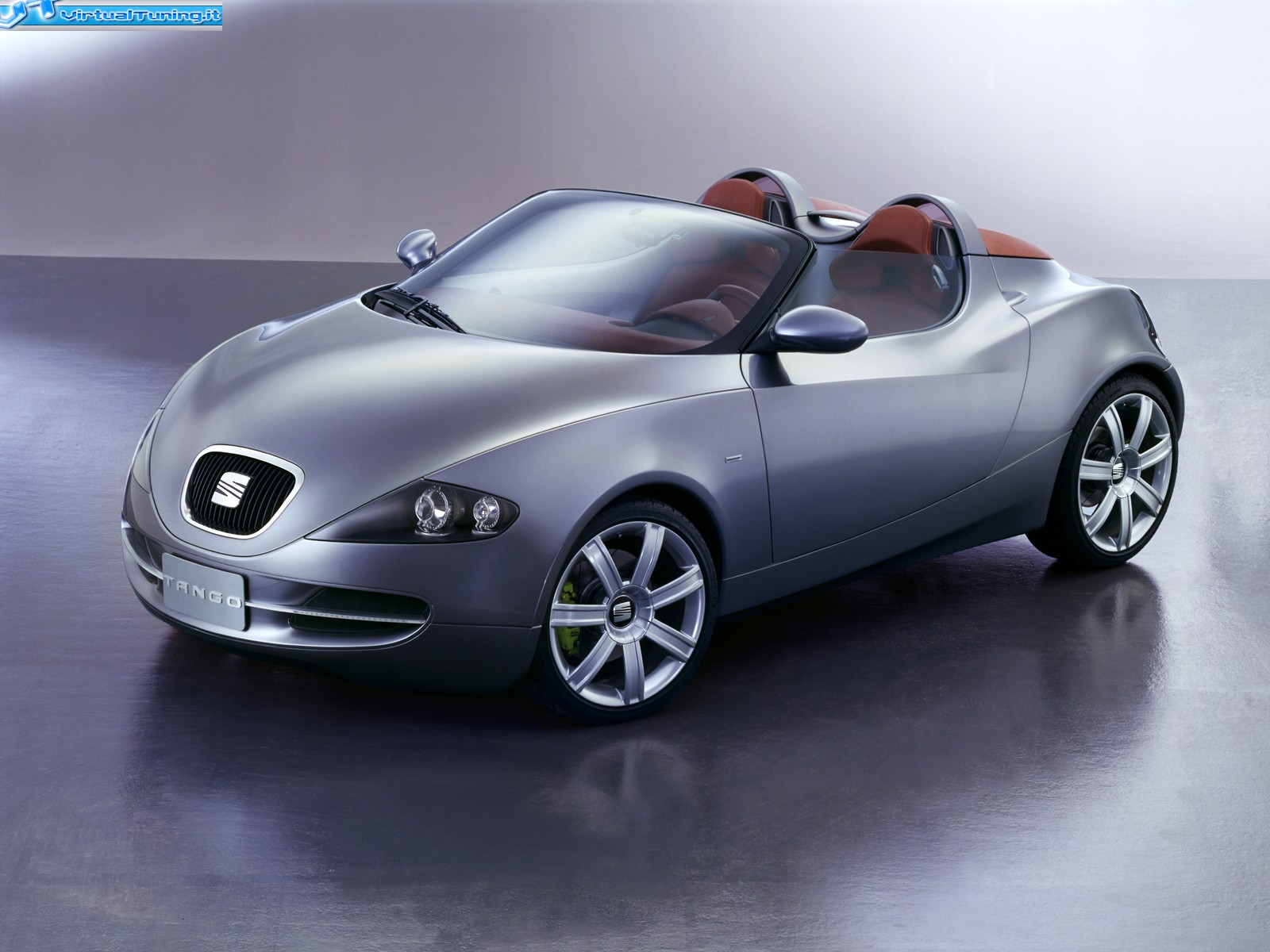 SEAT Tango