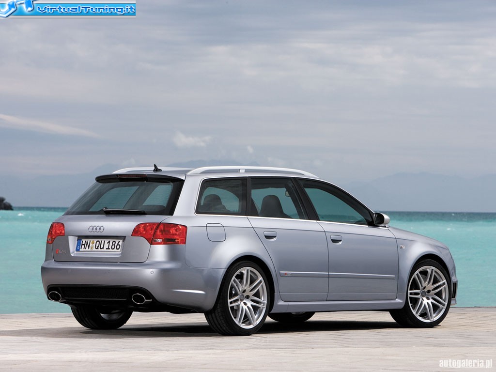 AUDI RS4 Avant