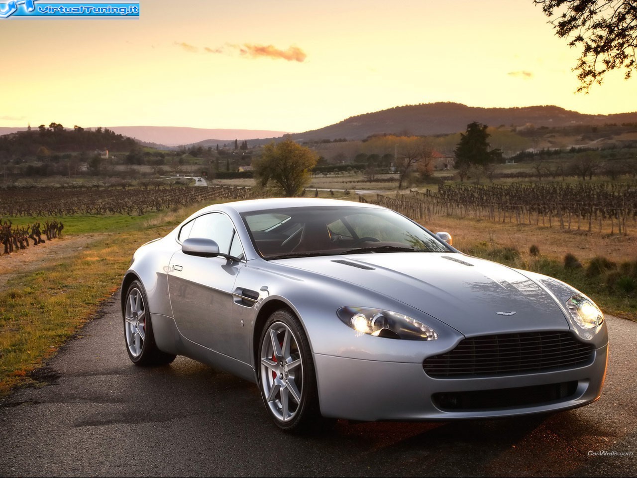 ASTON MARTIN Vantage