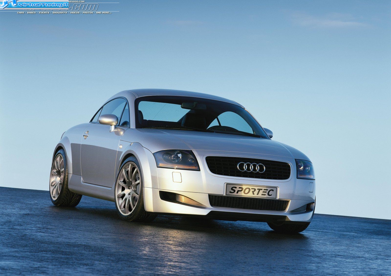 AUDI TT