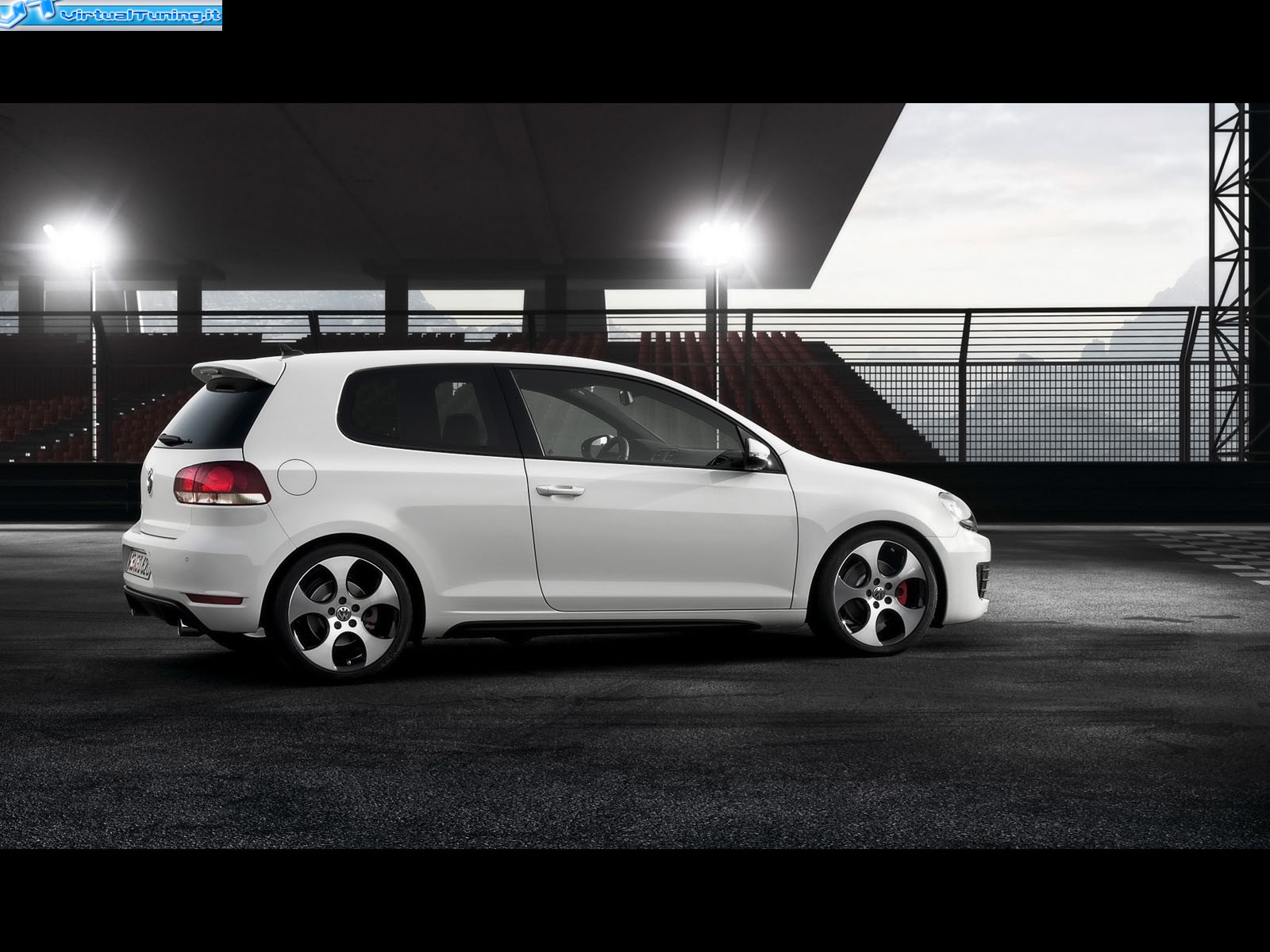 VOLKSWAGEN Golf GTI VI