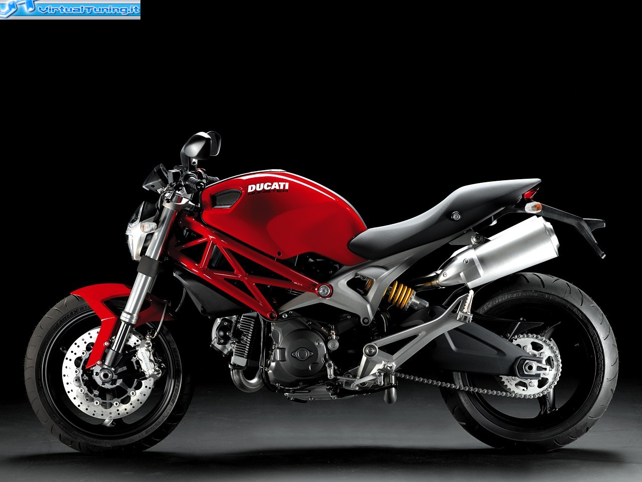 DUCATI Monster 696