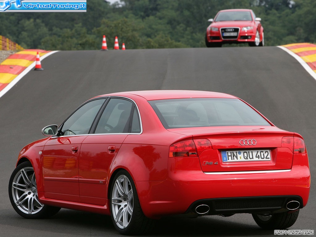 AUDI RS4