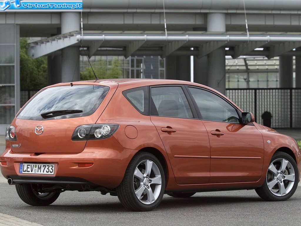 MAZDA 3