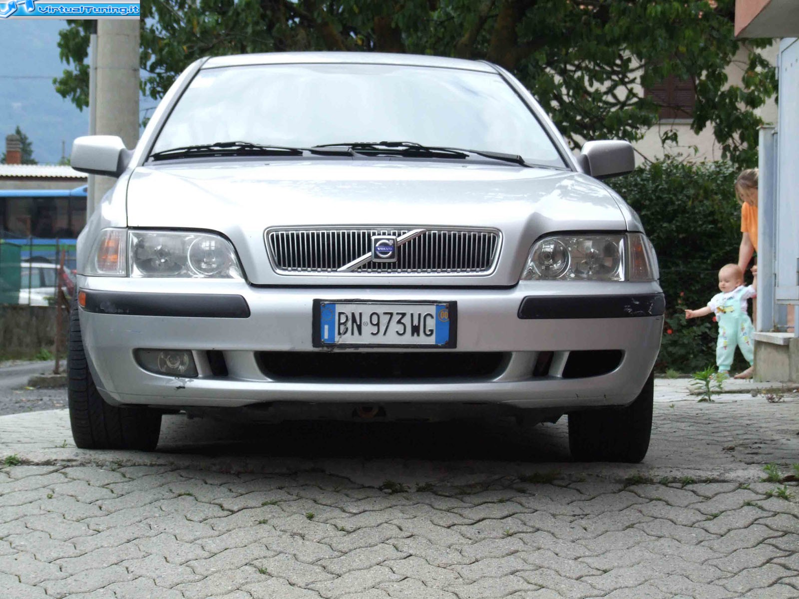 VOLVO S40