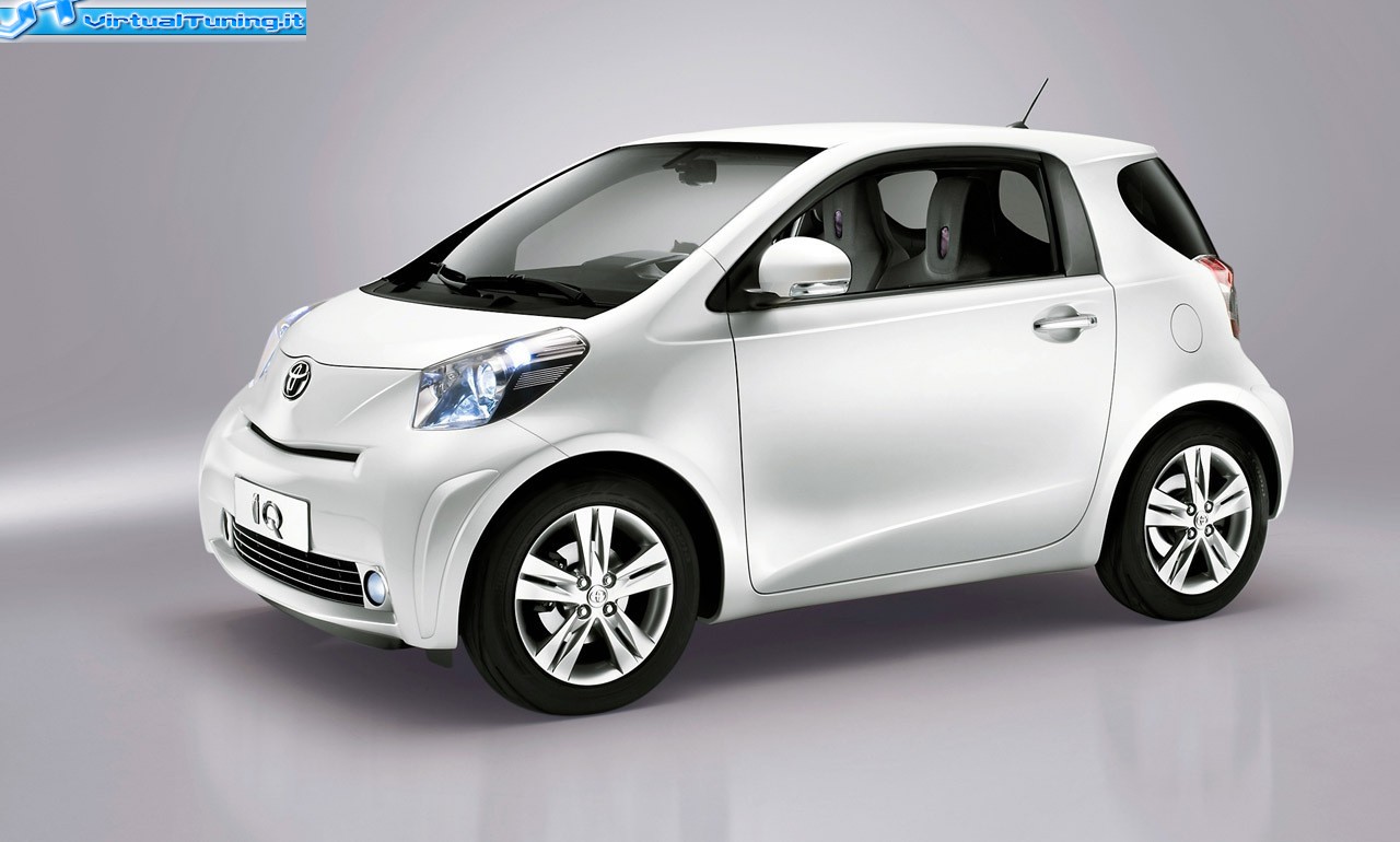 TOYOTA IQ