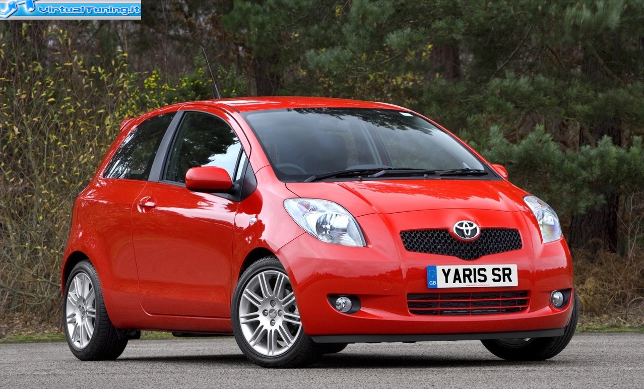 TOYOTA Yaris