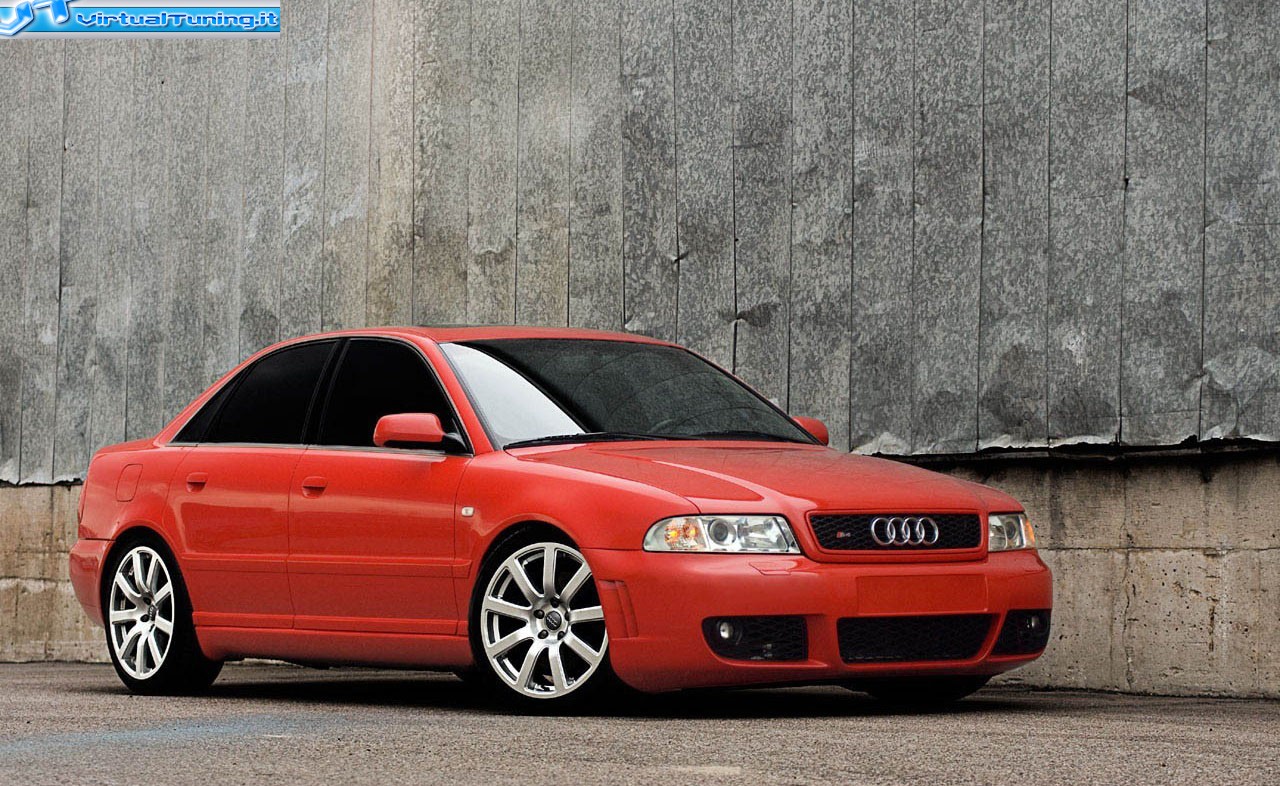 AUDI RS4