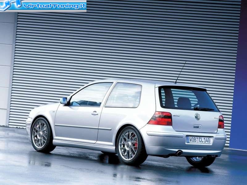 VOLKSWAGEN Golf R32