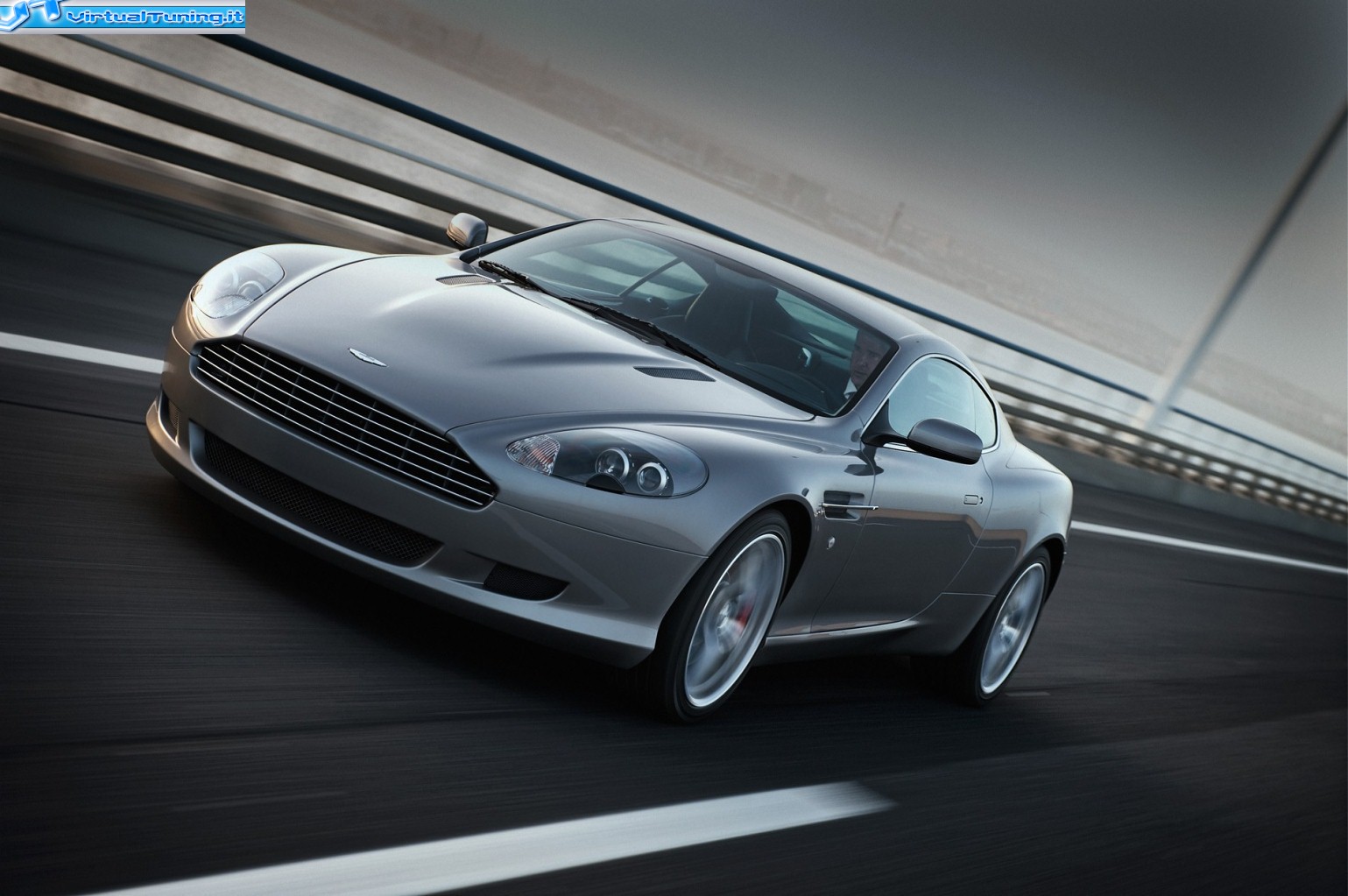 ASTON MARTIN DB 9