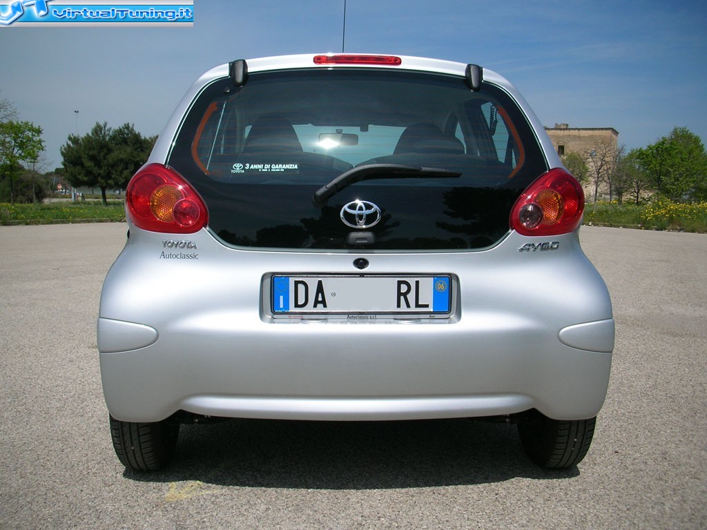TOYOTA aygo