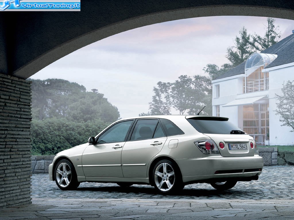 TOYOTA Altezza