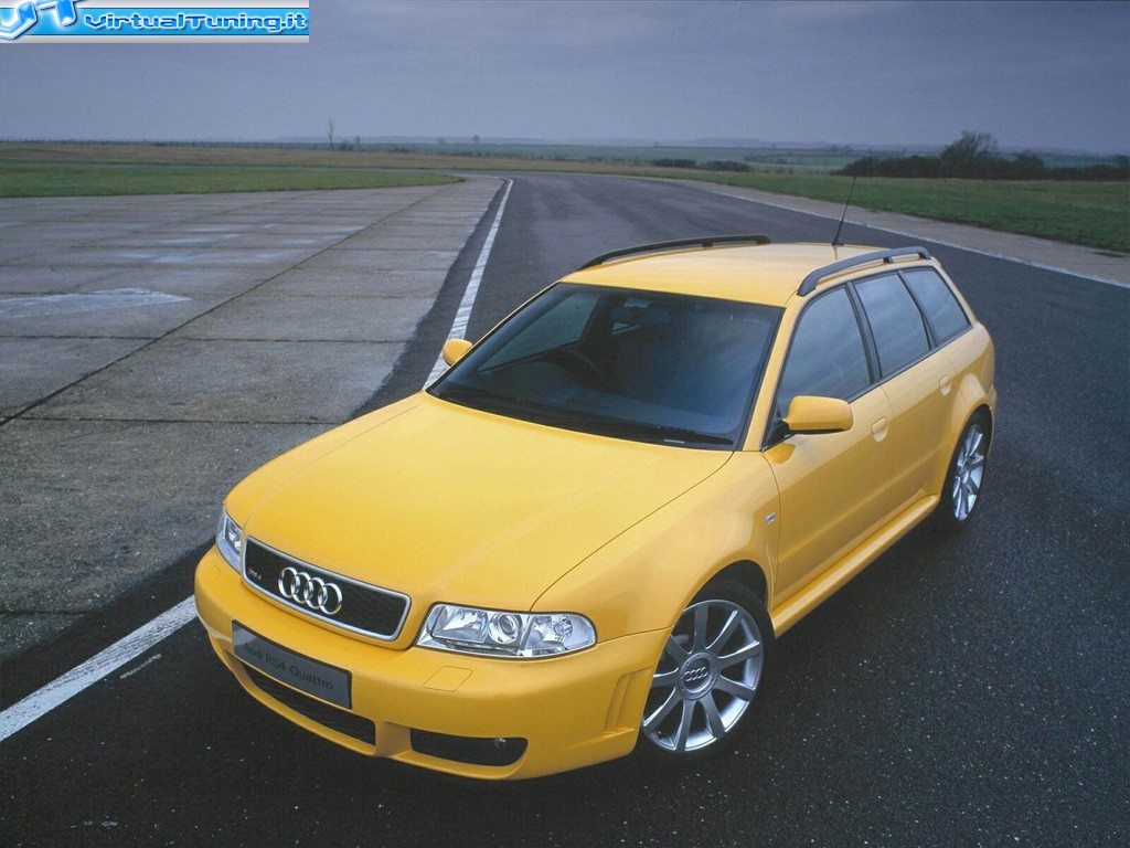 AUDI RS 4