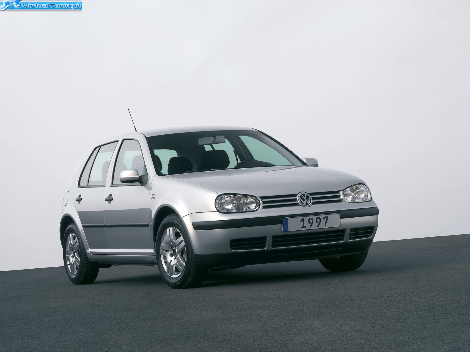 VOLKSWAGEN Golf 4