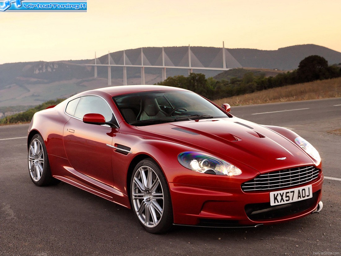 ASTON MARTIN DBS