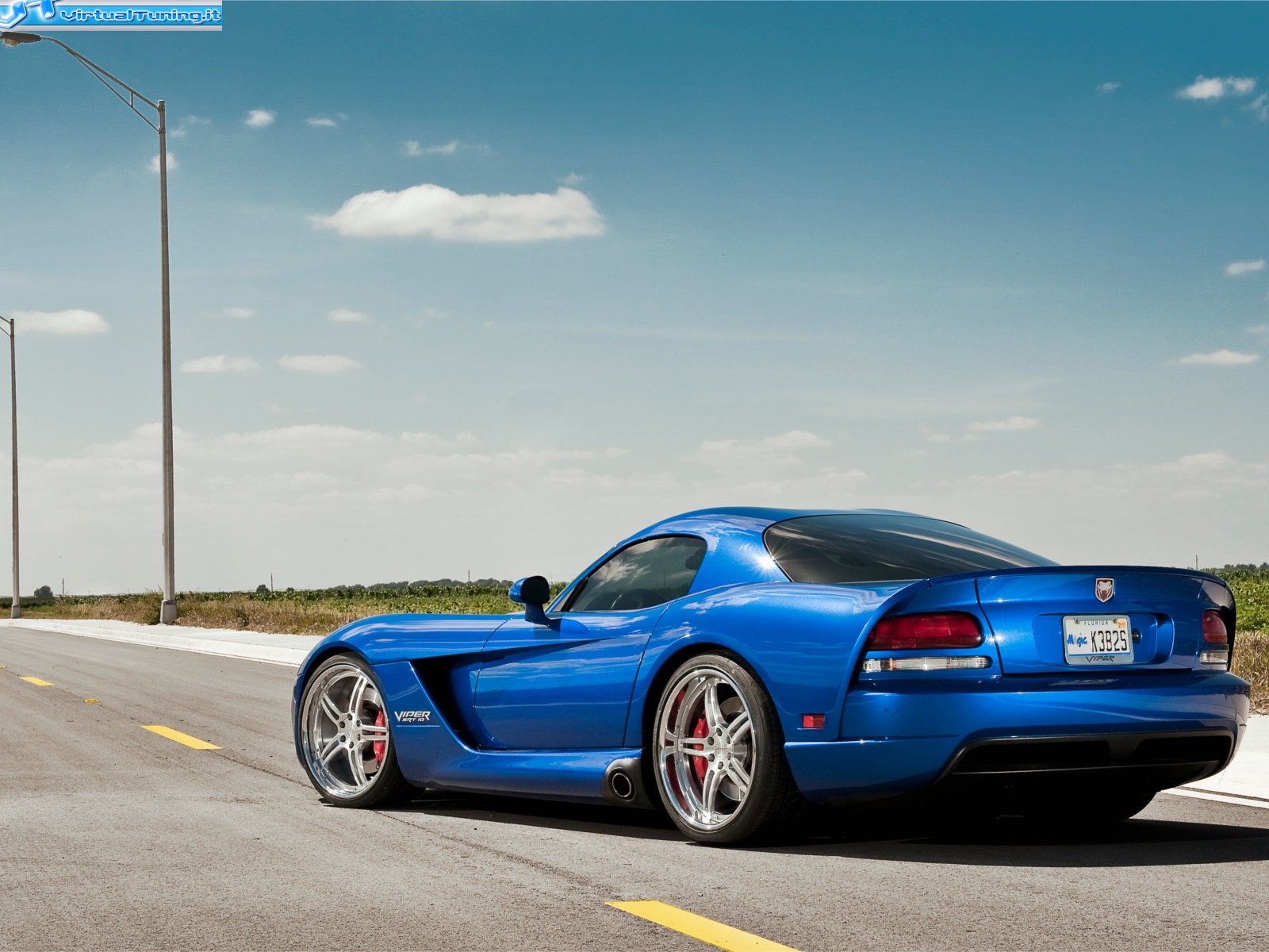 DODGE Viper