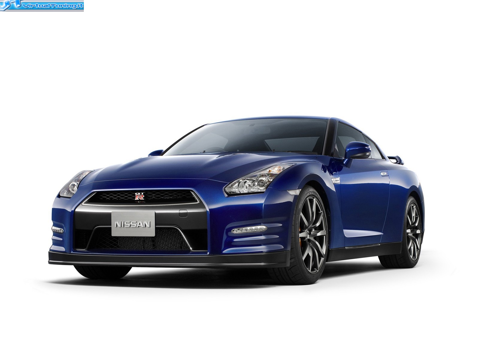 NISSAN GT-R