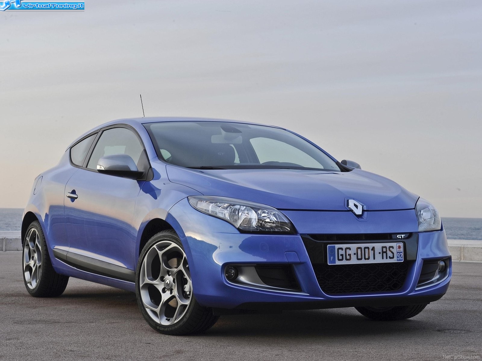 RENAULT Megane GT