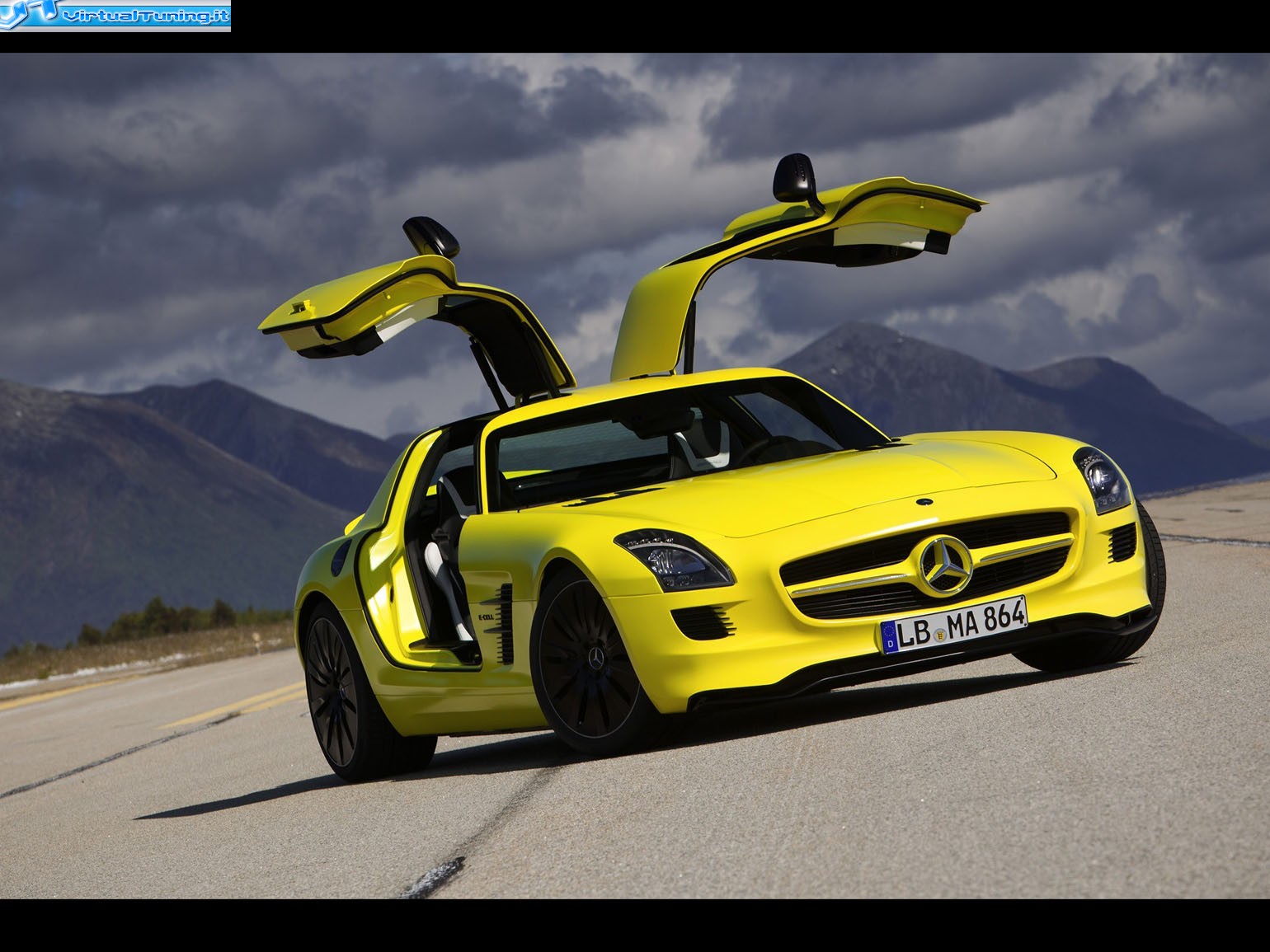 MERCEDES mercedes SLS