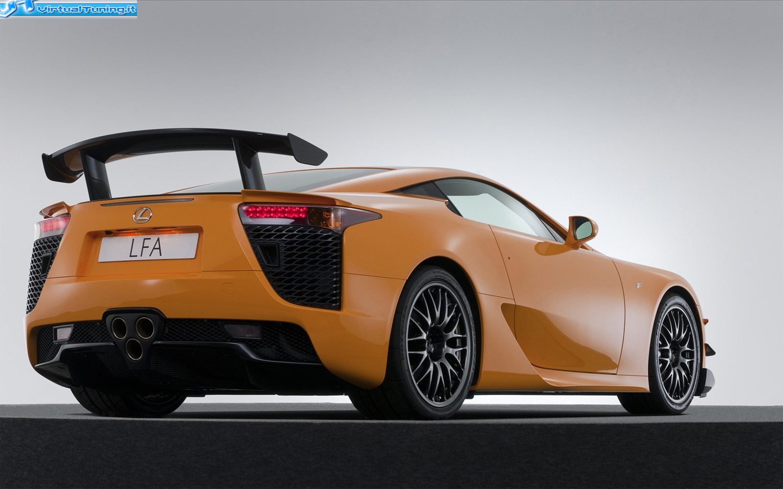 LEXUS LFA