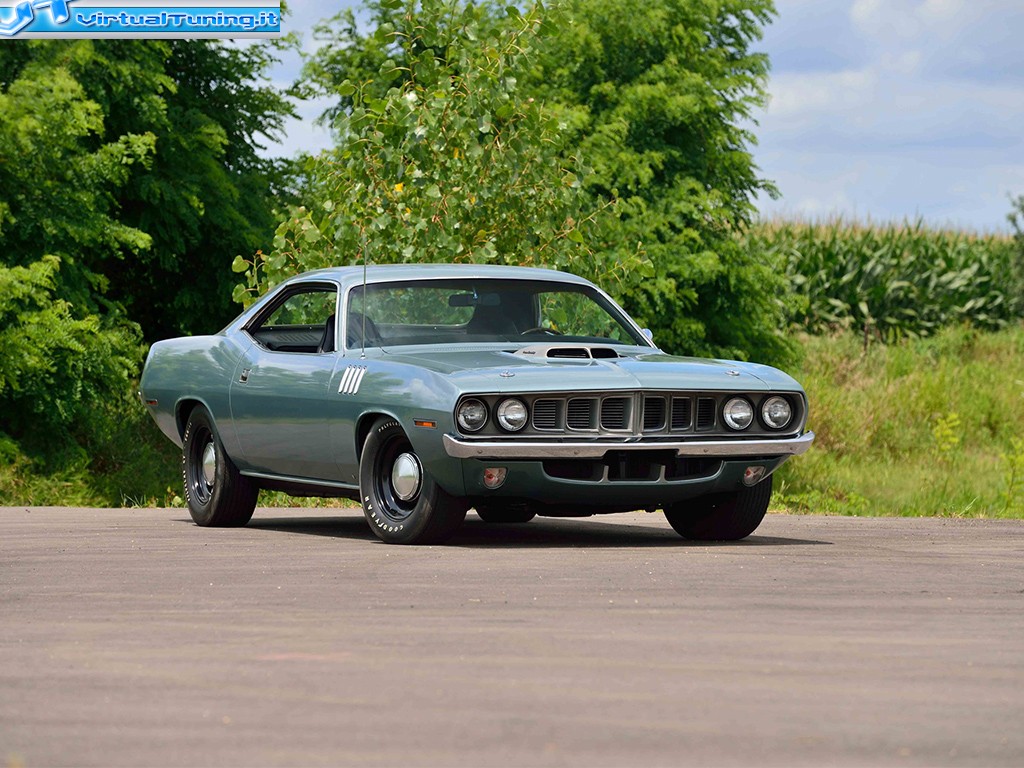 PLYMOUTH Barracuda